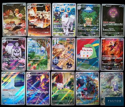 de nombreuses cartes posées ensemble sur la table