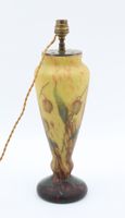 LORRAIN - Vase de forme balustre monté en lampe en pâte de v…