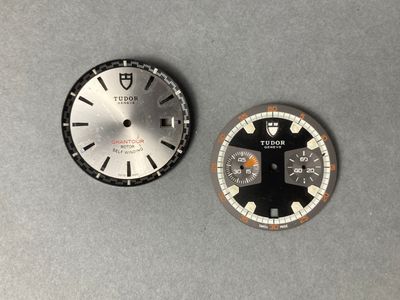 Réunion de deux cadrans circulaires pour chronographe TUDOR: - Photo 1