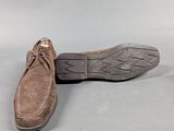 men ' s brown sued driving shoes with laces on the sole