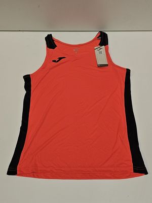 un débardeur pour femme aux couleurs noir et orange