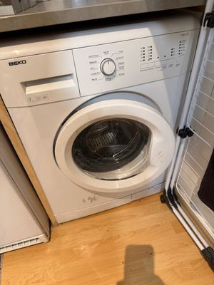 E1: Lave-linge BEKO
