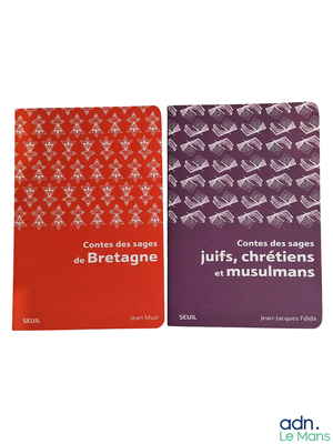 deux livres posés côte à côte sur une table