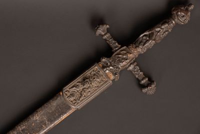 Epée d'apparat de style Renaissance, poignée en bronze patin… - Photo 1