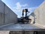 a machine that is sitting on top of a concrete slab