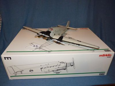 Märklin : Junkers JU 52 tri-moteur D-ALBA, en tôle de couleu…