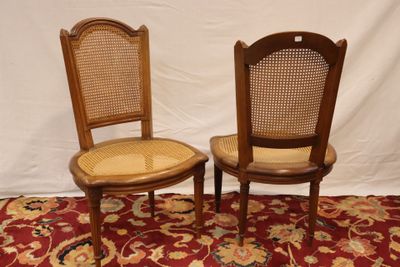 Paire de chaises cannées en bois naturel, pieds fuselés cann…
