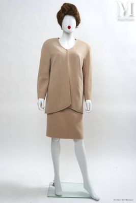 Chanel Boutique - Circa 1990 Tailleur