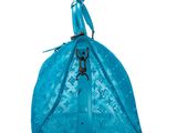 a blue louis vu vu bag with a zipper on the front