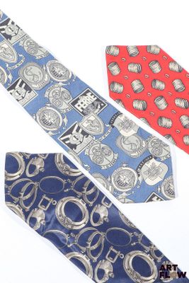 GIANFRANCO FERRE - Lot de 3 cravates vintage en soie à motif…