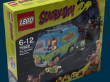 une boîte de Lego « Scooby et la Mystery Machine »