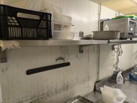 Étagère murale en inox