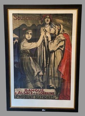 tableau représentant une femme tenant un enfant dans ses bras devant un tableau représentant une femme
