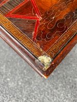 Table basse dans le gout asiatique à décor de scènes de vie (photo 5)