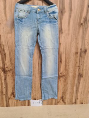 Lot de 37 jeans femme ? Tailles diffrentes