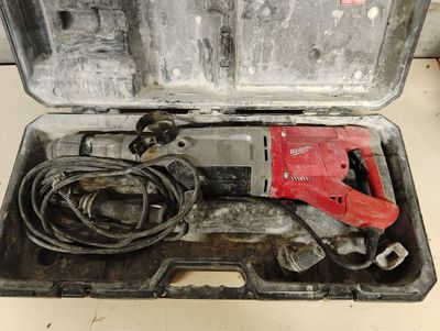 Perforateur-Burineur MILWAUKEE