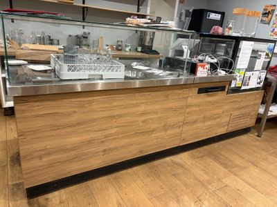 Buffet-saladette réfrigéré éclairant à capot vitré 8 compart…