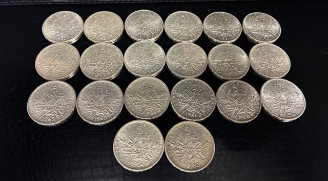 20 pièces de monnaie 5 francs Semeuse en argent. Poids : 240gr
