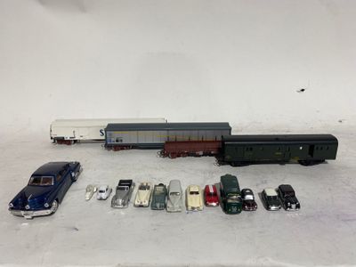 JOUEF - HO - Lot de quatre wagons,