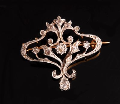 Broche ou devant de corsage 1900 réalisé en or 750/°°° et argent 800/°