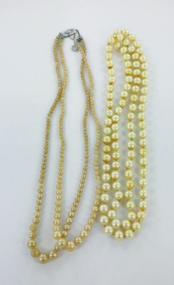 three strand pearl necklaces