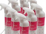six flacons de spray blanc avec des étiquettes roses