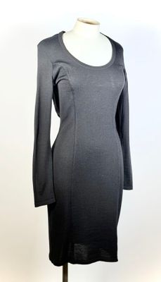 ISABEL PARIS Made in France, robe en laine d'agneau noire.