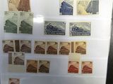 une photo d'une photo d'une collection de timbres
