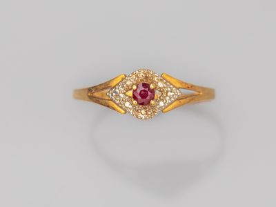 Bague en or jaune 750°/°° (18K), sertie d'un petit rubis ron… - Photo 1