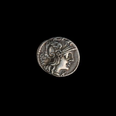 une pièce d'argent sur laquelle figure une tête de femme