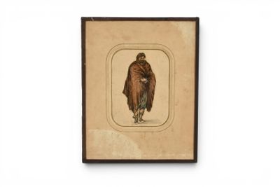 Une vieille photo représentant un homme en manteau de fourrure est accrochée au mur.