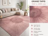 tapis rose représentant un salon avec un canapé et une table basse