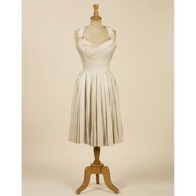 Attribuée à Christian DIOR Haute Couture, Circa 1955, Robe e…