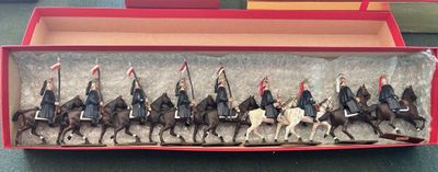 Plomb CBG-Mignot Dragons en manteau 1900 - 9 Cavaliers TBE