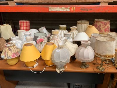 Lot de lampes et pieds de lampe