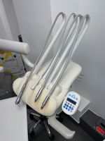 1 unité de dentiste de 2014 comprenant : (photo 3)