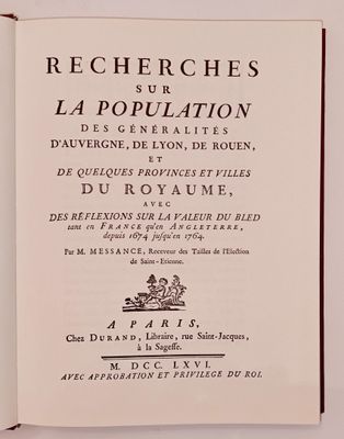 un livre ouvert avec un titre en noir et blanc