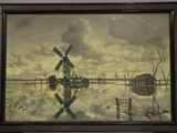 une peinture à l'huile représentant un moulin à vent au bord d'un lac, avec le ciel en arrière-plan