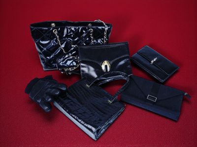 YVES SAINT LAURENT et divers vintage - Photo 1