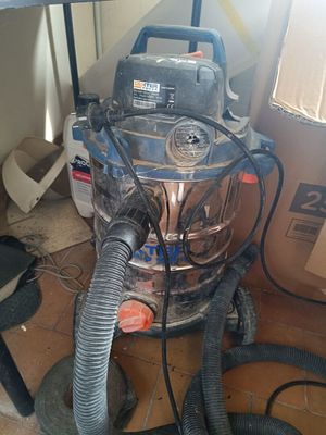VENDU SUR DESIGNATION. 1 aspirateur bidon DEXTER