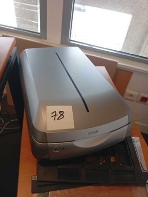 Deux scanners marque ESPON perfection 4990 photo. - Photo 1