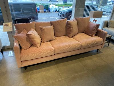 Canapé ELLIE Fixe 4 places. 227 x 98 x 85 cm, revêtement en …