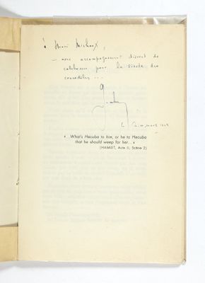 un livre ouvert dont l'intérieur d'une page est écrit à la main