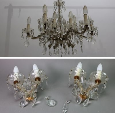 two pictures of a chandelier with a lot of lights hanging from it