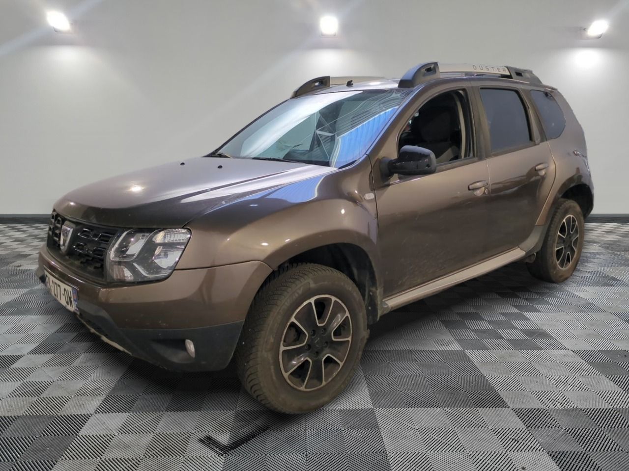 DACIA DUSTER DCI 110 4X2 BLACK TOUCH 2017 - SUV Économique et Fiable