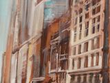 une peinture à l'huile représentant des personnes marchant dans une rue de la ville, avec des immeubles en arrière-plan