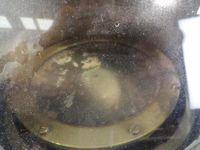 Boussole de marine en laiton munie d'une lampe latérale. (photo 4)