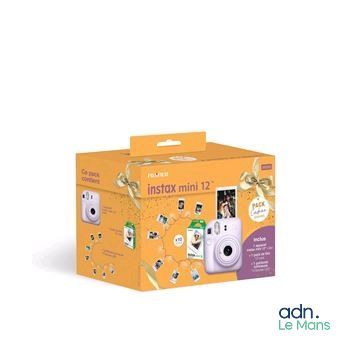 une photo d'un appareil photo Instax Mini dans une boîte