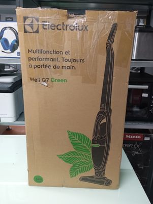 a box that has a vacuum on top of it
