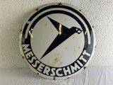 a sign on the wall that says thunderbreen on it
